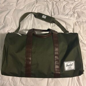 Herschel Supply Company Novel duffle bag Olive and Brown